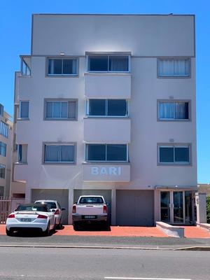 Apartment / Flat For Rent in Mouille Point, Cape Town