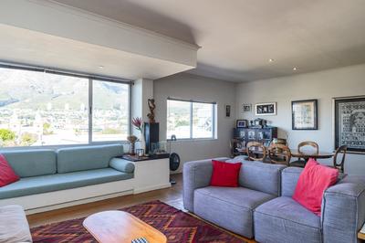 Apartment / Flat For Sale in Cape Town City Centre, Cape Town