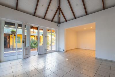 Commercial Property For Rent in Knysna Central, Knysna