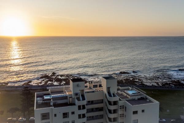 Property For Sale in Sea Point, Cape Town